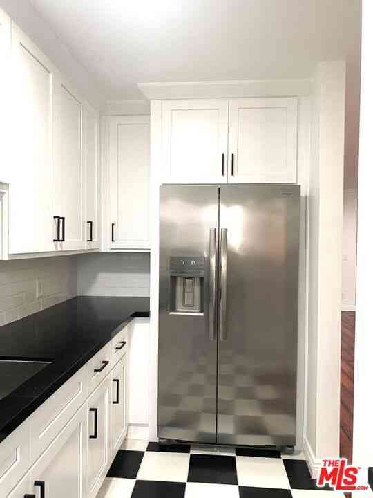 Condo For Rent - 8403 Blackburn #204<br/> Los Angeles, CA 90048