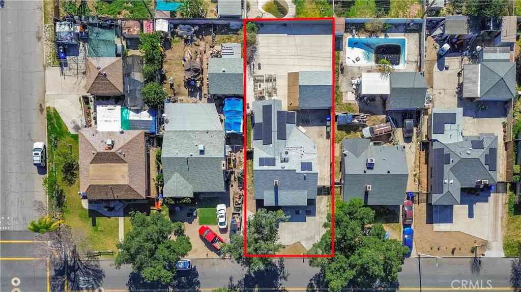 Homes For Sale - 1223 W 27th<br/> San Bernardino, CA 92405