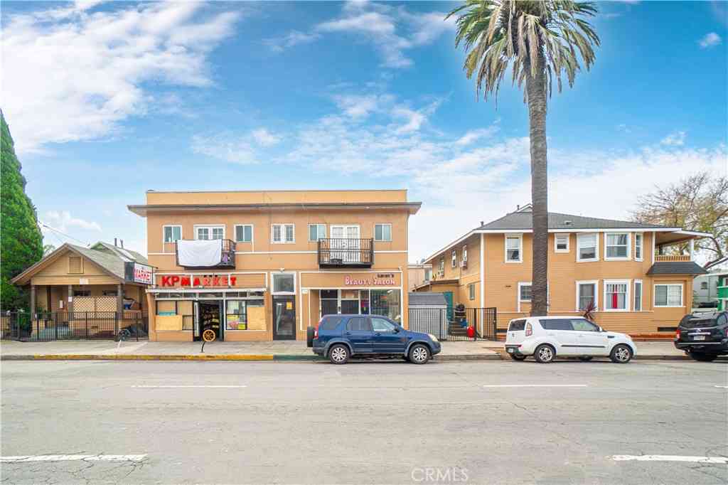 Homes For Sale - 406 E 7th<br/> Long Beach, CA 90813