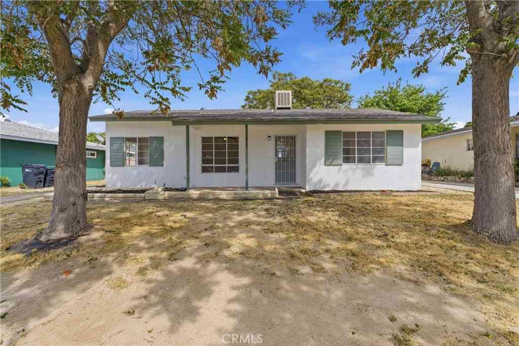 Homes For Sale - 38738 36th Street E<br/> Palmdale, CA 93550
