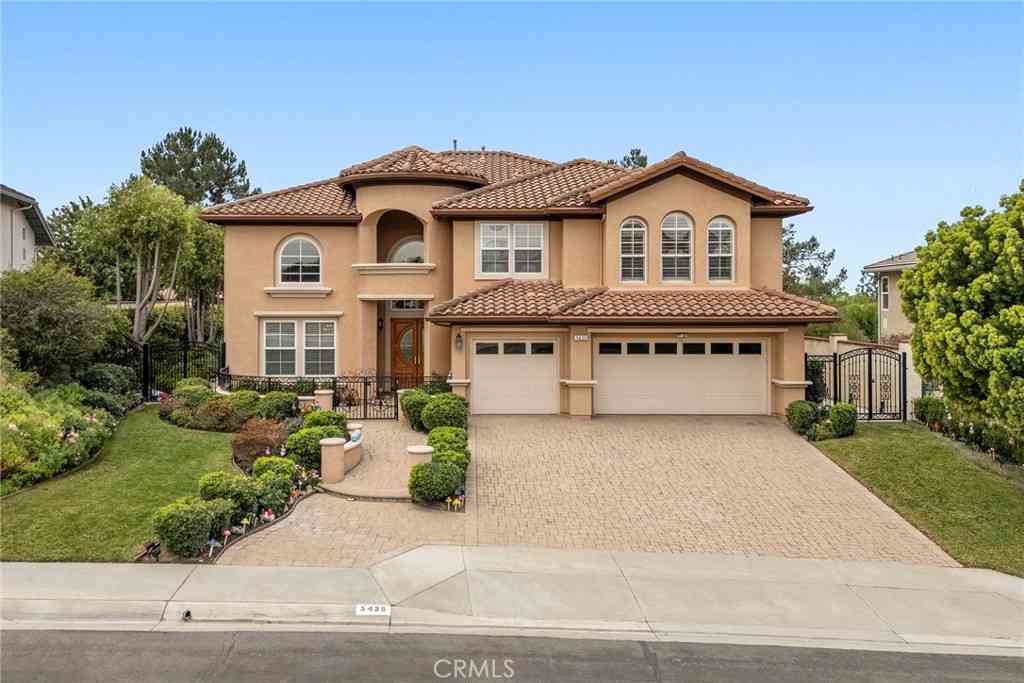 Homes For Sale - 5435 Vista Del Mar<br/> Yorba Linda, CA 92887