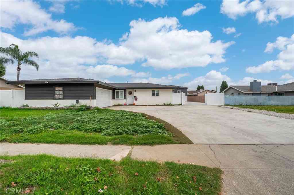 Homes For Sale - 1604 S Orange Avenue<br/> West Covina, CA 91790