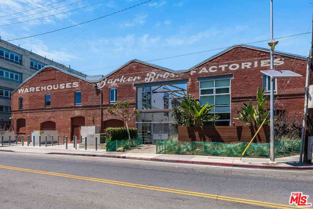 Condo For Sale - 527 Molino Street #206<br/> Los Angeles, CA 90013