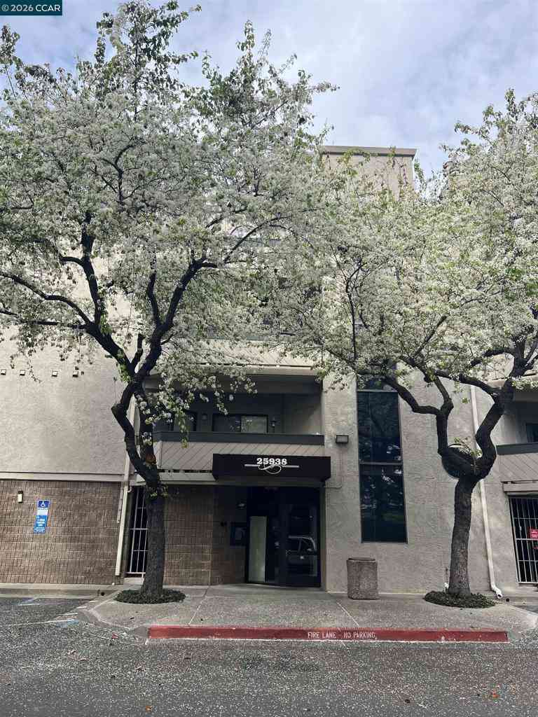 Condo For Sale - 25938 Kay Ave #322<br/> Hayward, CA 94545