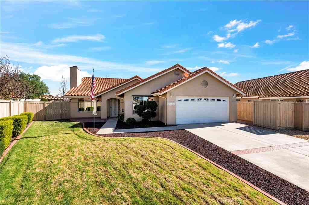 Homes For Sale - 29296 Knoll Court<br/> Menifee, CA 92586