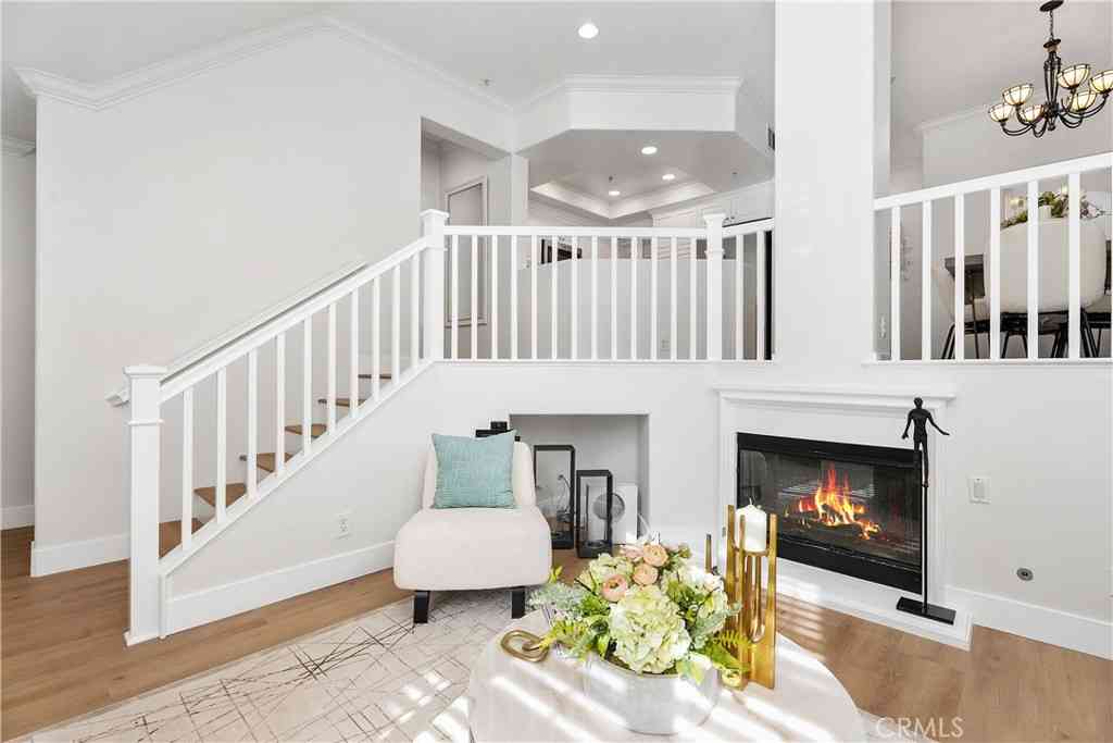 Condo For Sale - 171 Stepping Stone<br/> Irvine, CA 92603