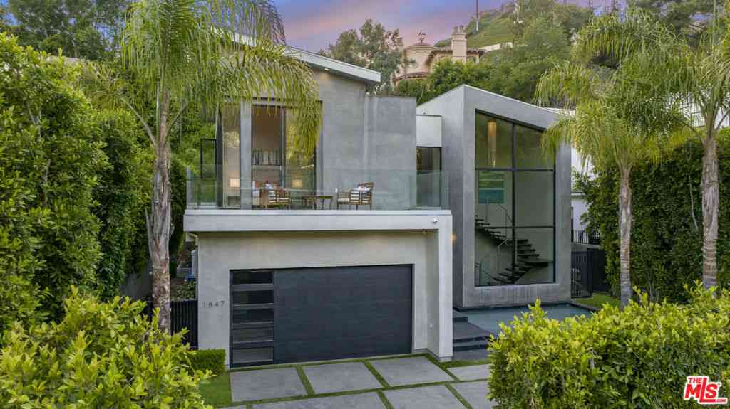 Homes For Rent - 1847 Coldwater Canyon Drive<br/> Beverly Hills, CA 90210