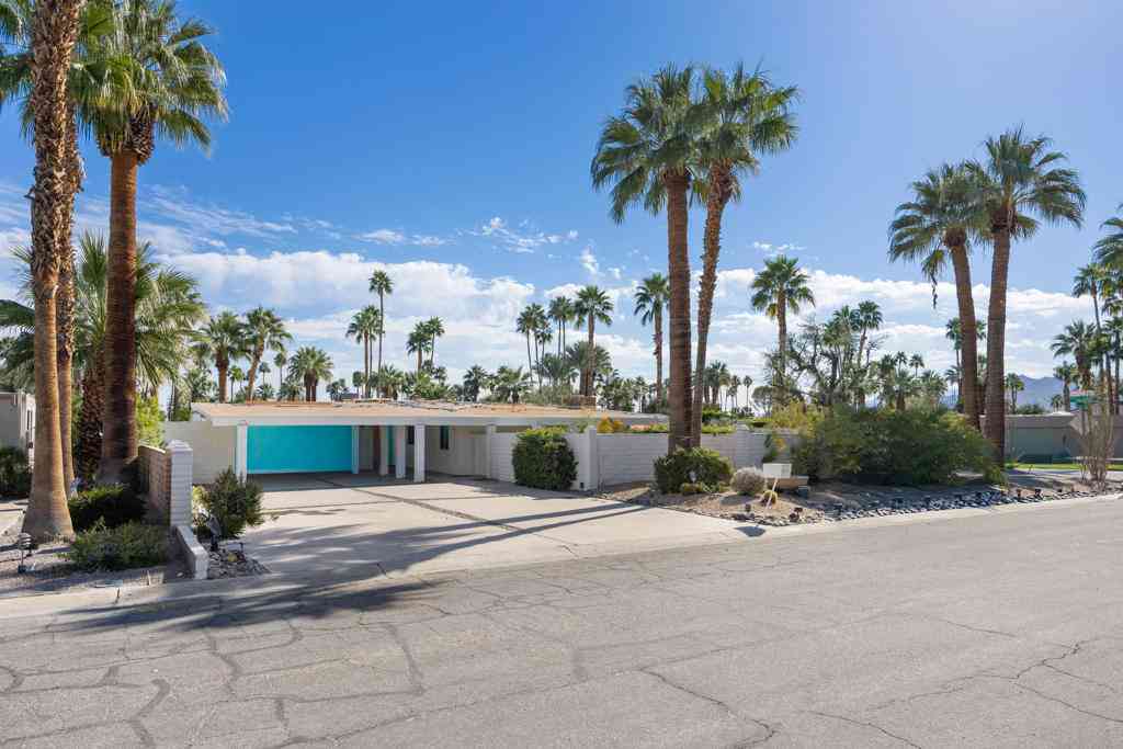 Homes For Sale - 620 N Camino Real<br/> Palm Springs, CA 92262