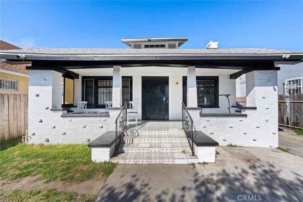 Multifamily For Sale - 651 W Gage<br/> Los Angeles, CA 90044
