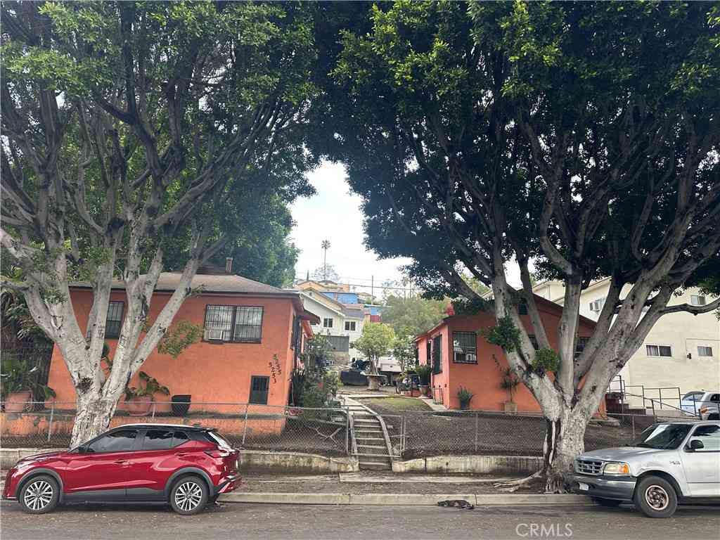 Multifamily For Sale - 5253 N Huntington Dr. Drive N<br/> Los Angeles, CA 90032