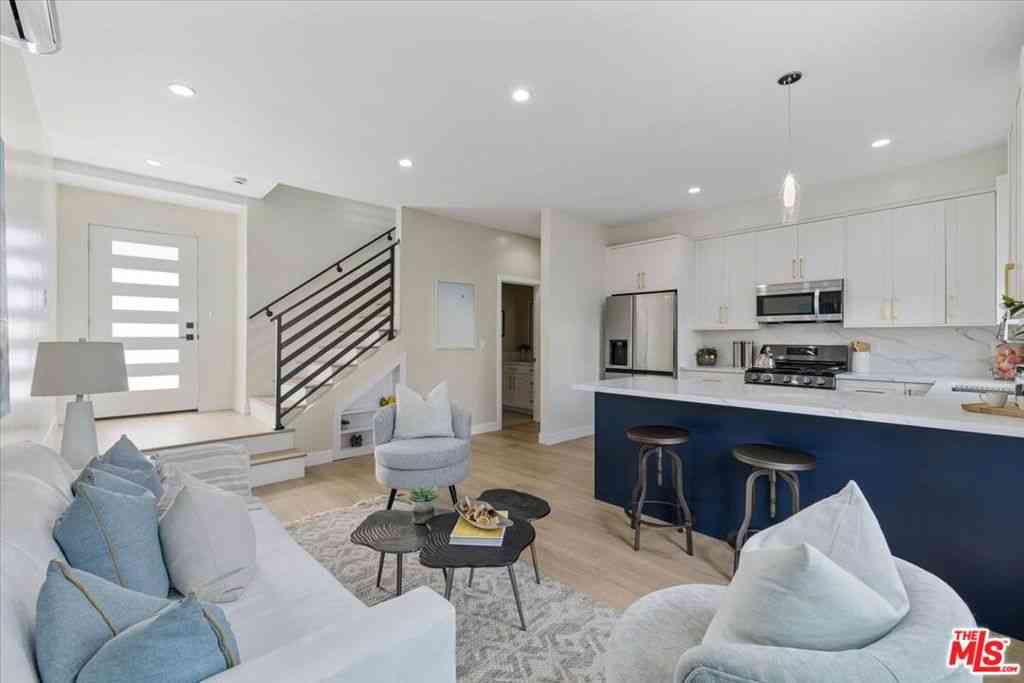 Homes For Rent - 5413 1/2 Homeside Avenue<br/> Los Angeles, CA 90016