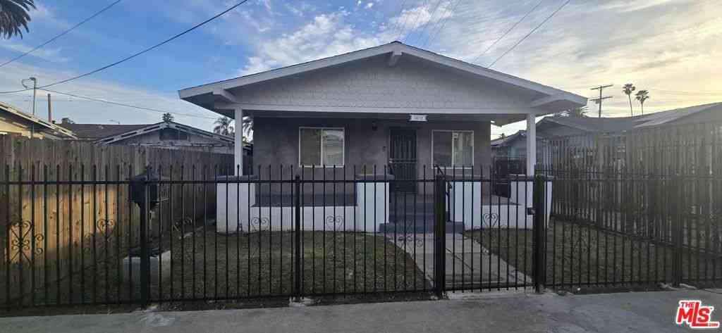 Homes For Sale - 1612 W 55th Street<br/> Los Angeles, CA 90062