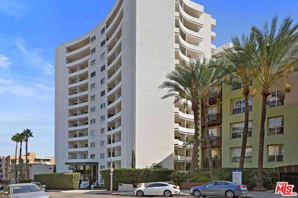 Condo For Rent - 7250 Franklin Avenue #414<br/> Los Angeles, CA 90046