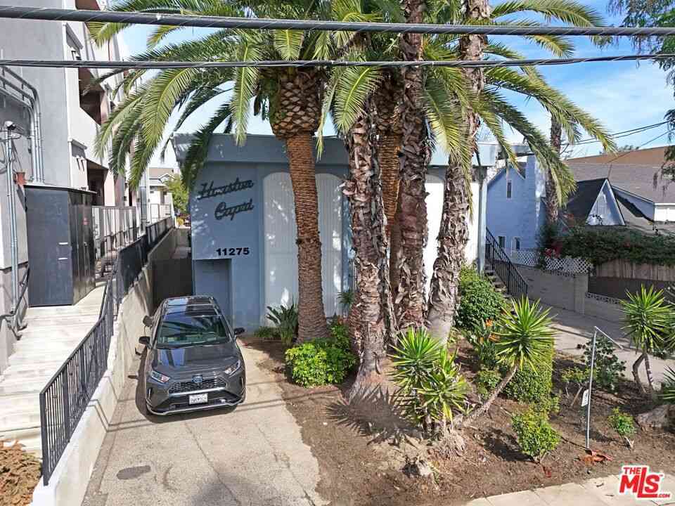 Homes For Sale - 11275 Huston Street<br/> North Hollywood, CA 91601