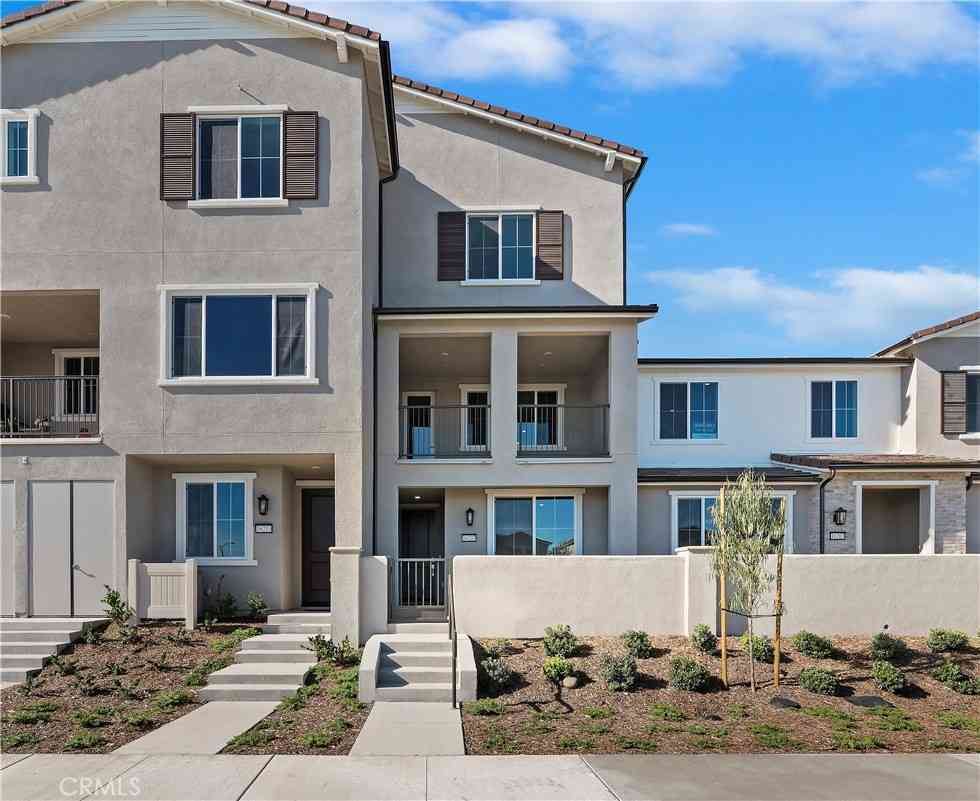 Condo For Sale - 16207 Plumeria Lane<br/> Chino, CA 91708