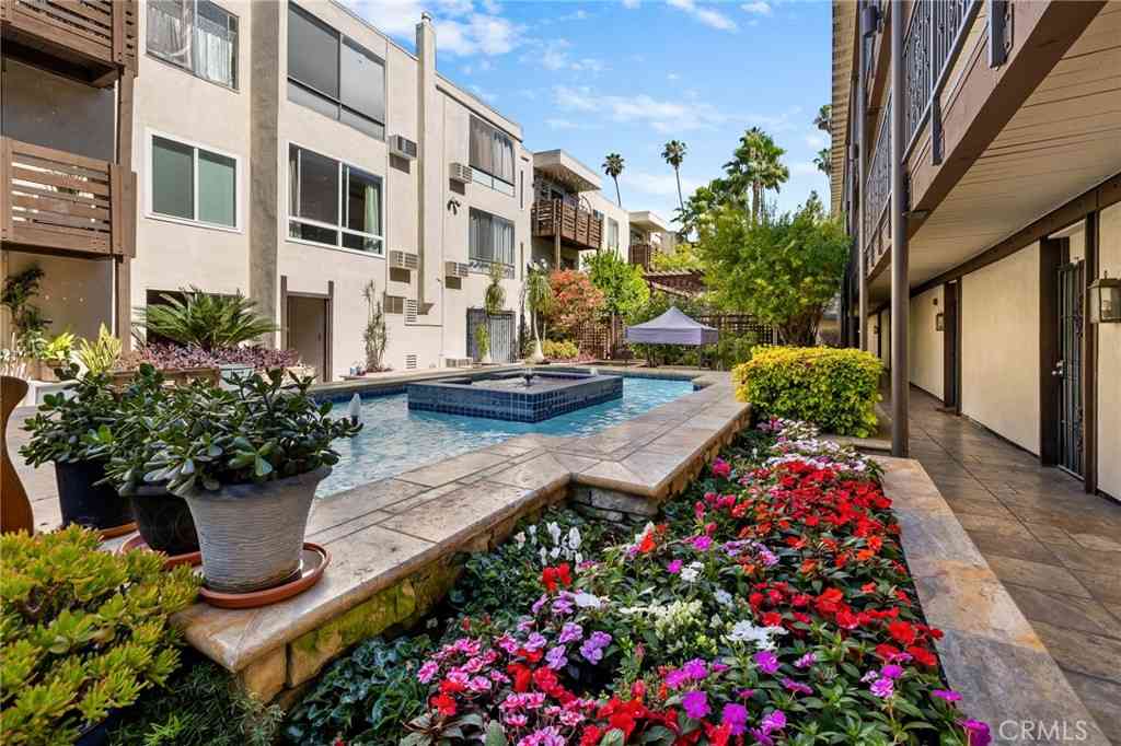 Condo For Sale - 525 S Ardmore Avenue #257<br/> Los Angeles, CA 90020