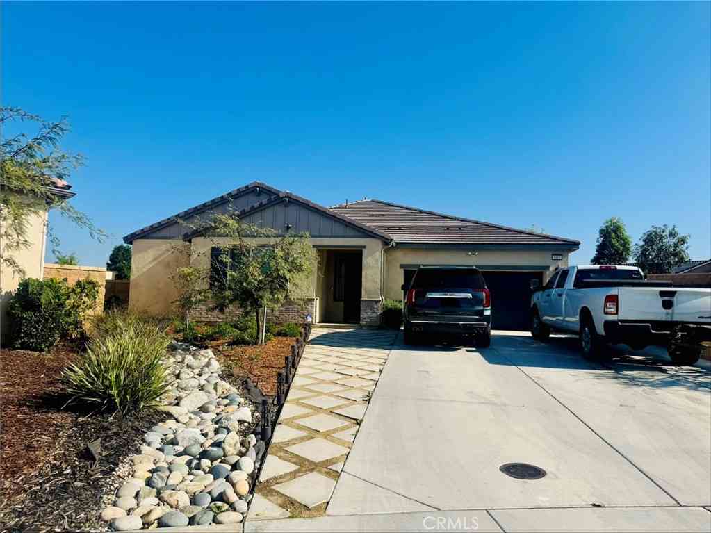 Homes For Sale - 9401 Venetian<br/> Jurupa Valley, CA 92509