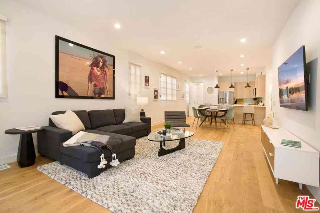 Condo For Rent - 418 N Stanley Avenue #420<br/> Los Angeles, CA 90036