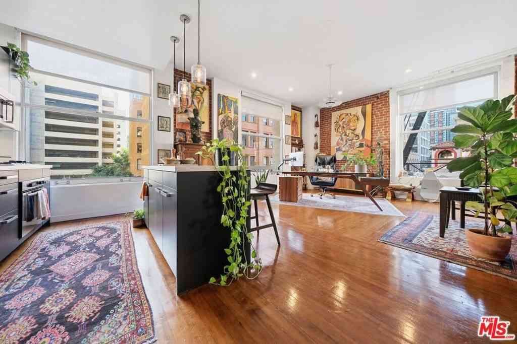 Condo For Sale - 257 S Spring Street #2M<br/> Los Angeles, CA 90012
