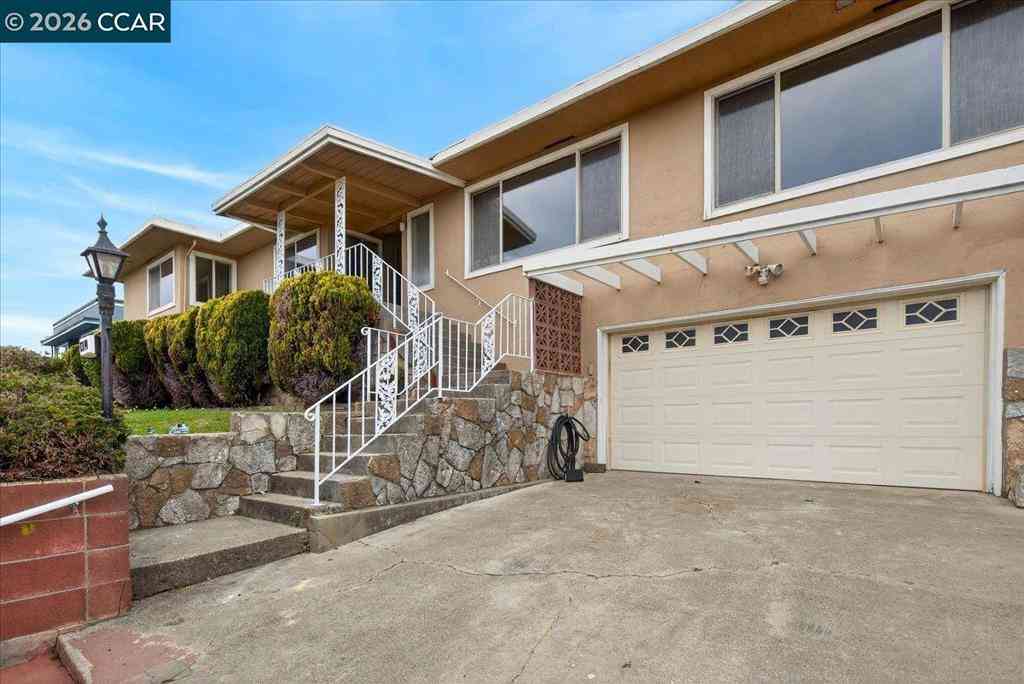 Homes For Sale - 1374 Santa Clara Street<br/> Richmond, CA 94804