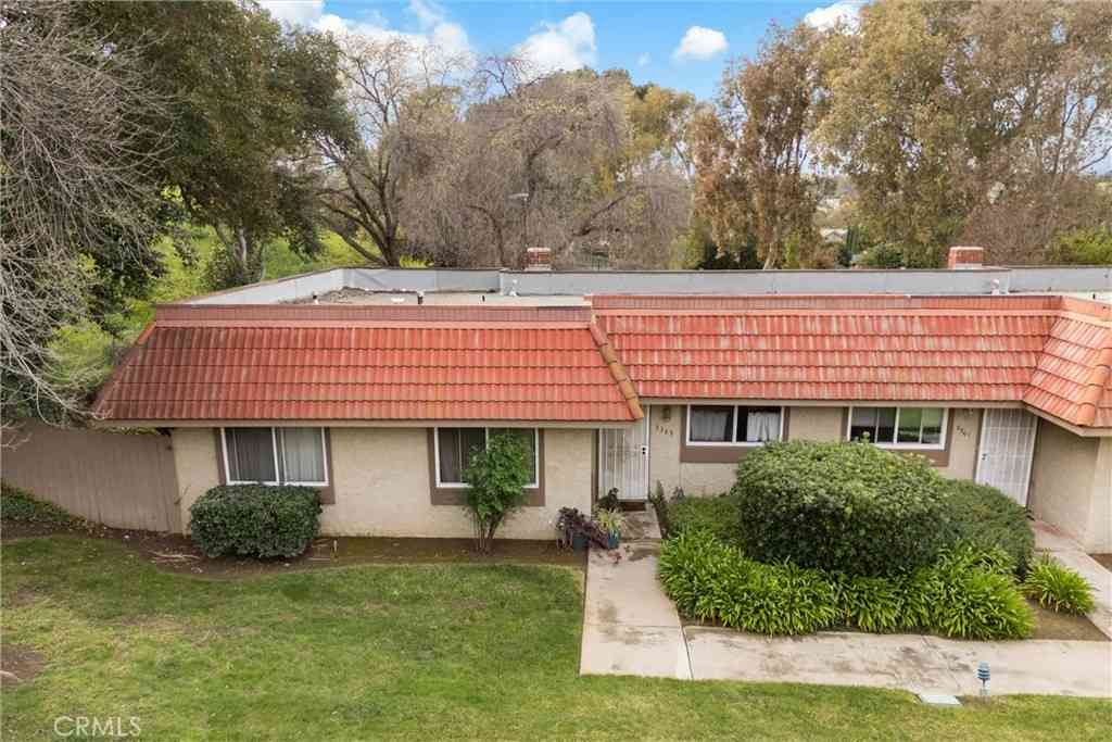 Townhouse For Sale - 3365 Orange Grove Avenue<br/> Chino Hills, CA 91709