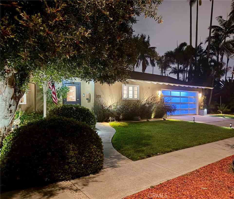Homes For Sale - 250 Bucknell Rd<br/> Orange County, Costa Mesa, CA 92626
