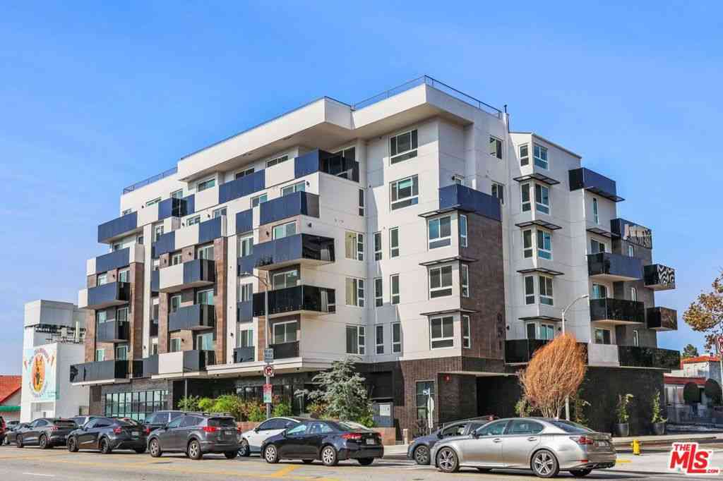 Condo For Rent - 951 Ogden #509<br/> Los Angeles, CA 90036