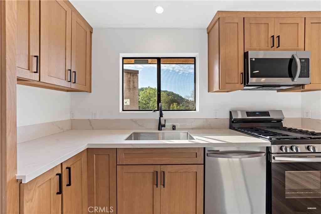 Condo For Sale - 5036 Echo Street #408<br/> Los Angeles, CA 90042