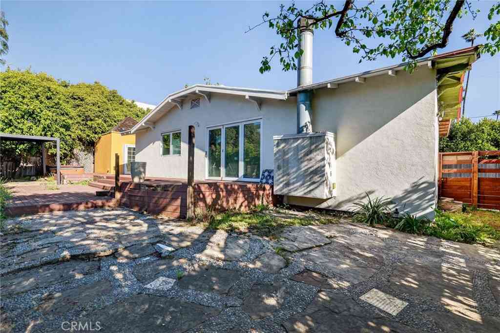 Homes For Sale - 2010 Linden Avenue<br/> Venice, CA 90291
