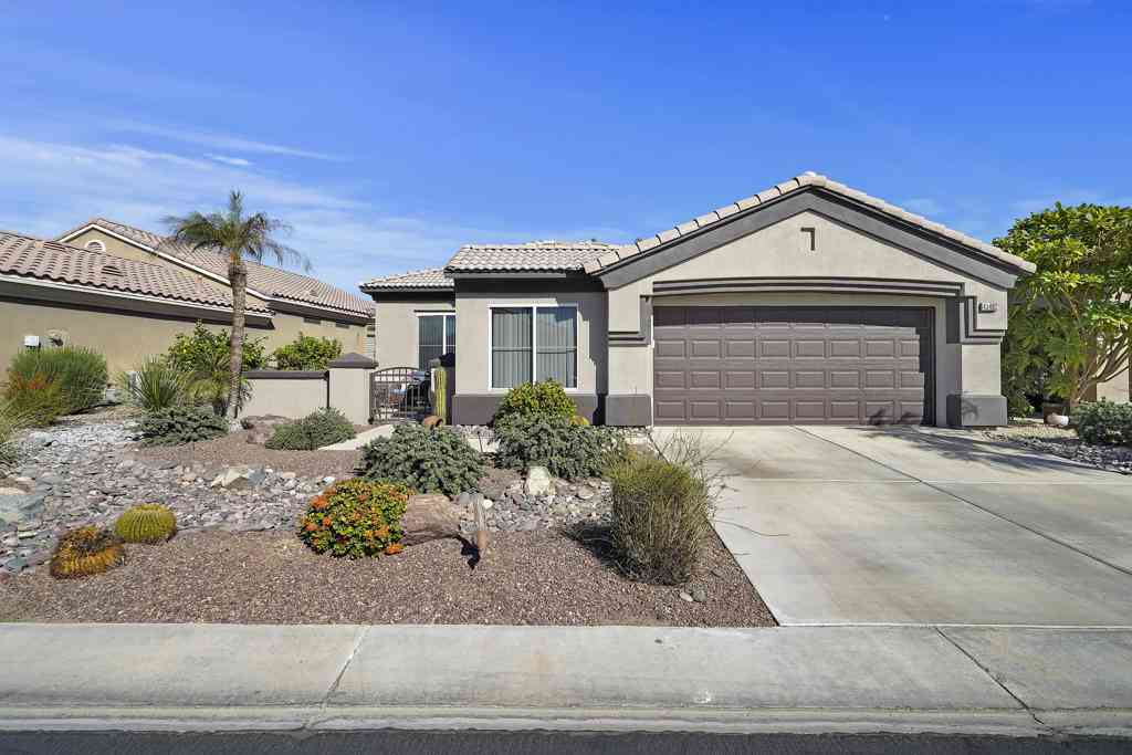 Homes For Sale - 43682 Old Troon Court<br/> Indio, CA 92201