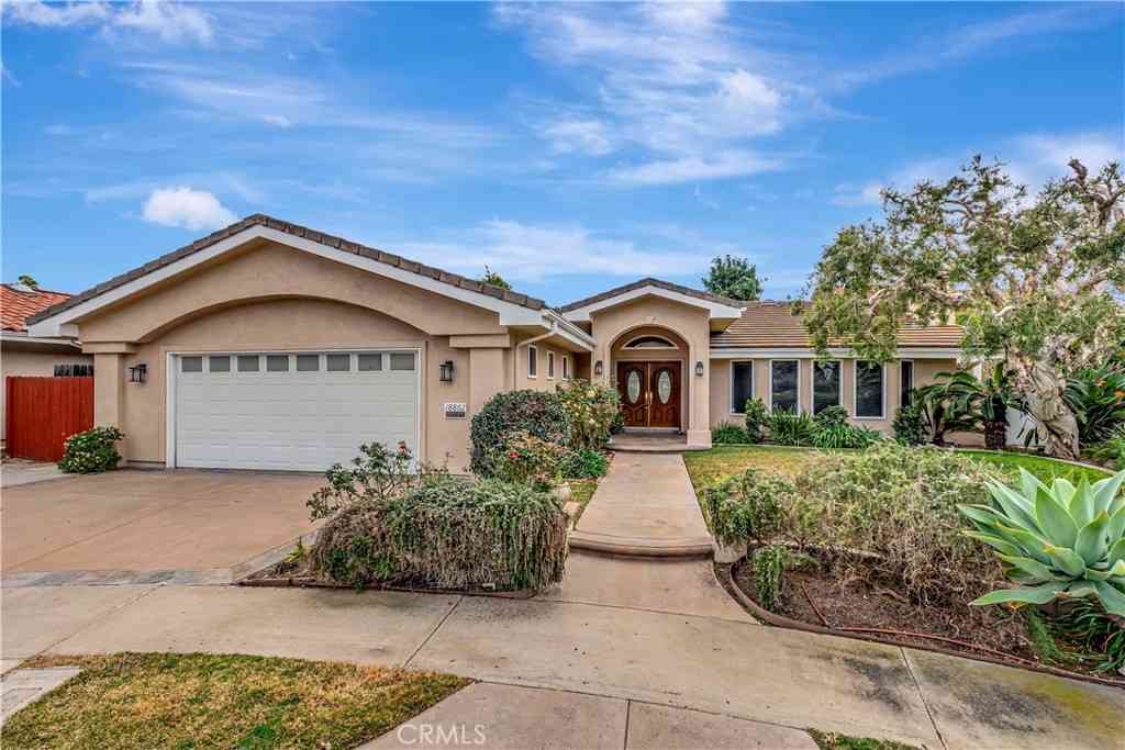 Homes For Sale - 18862 Via Palatino<br/> Irvine, CA 92603