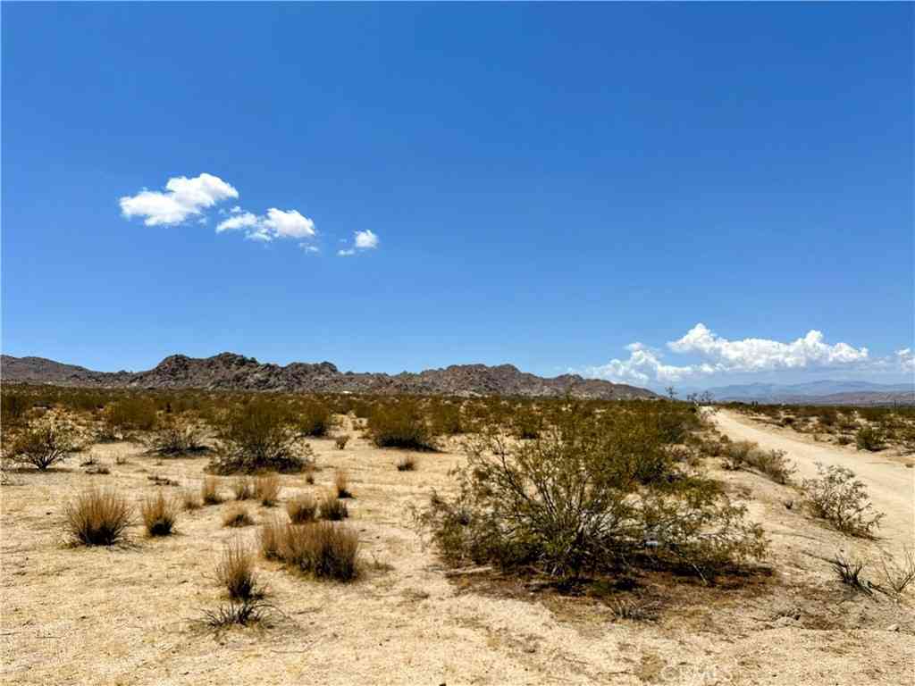 Vacant Land For Sale - 5 Sunfair Road<br/> Joshua Tree, CA 92252