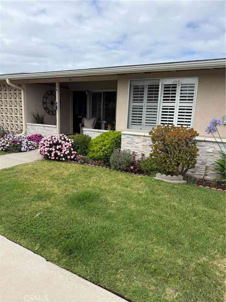 Homes For Sale - 1660 Tam O'shanter 14-5d<br/> Seal Beach, CA 90740