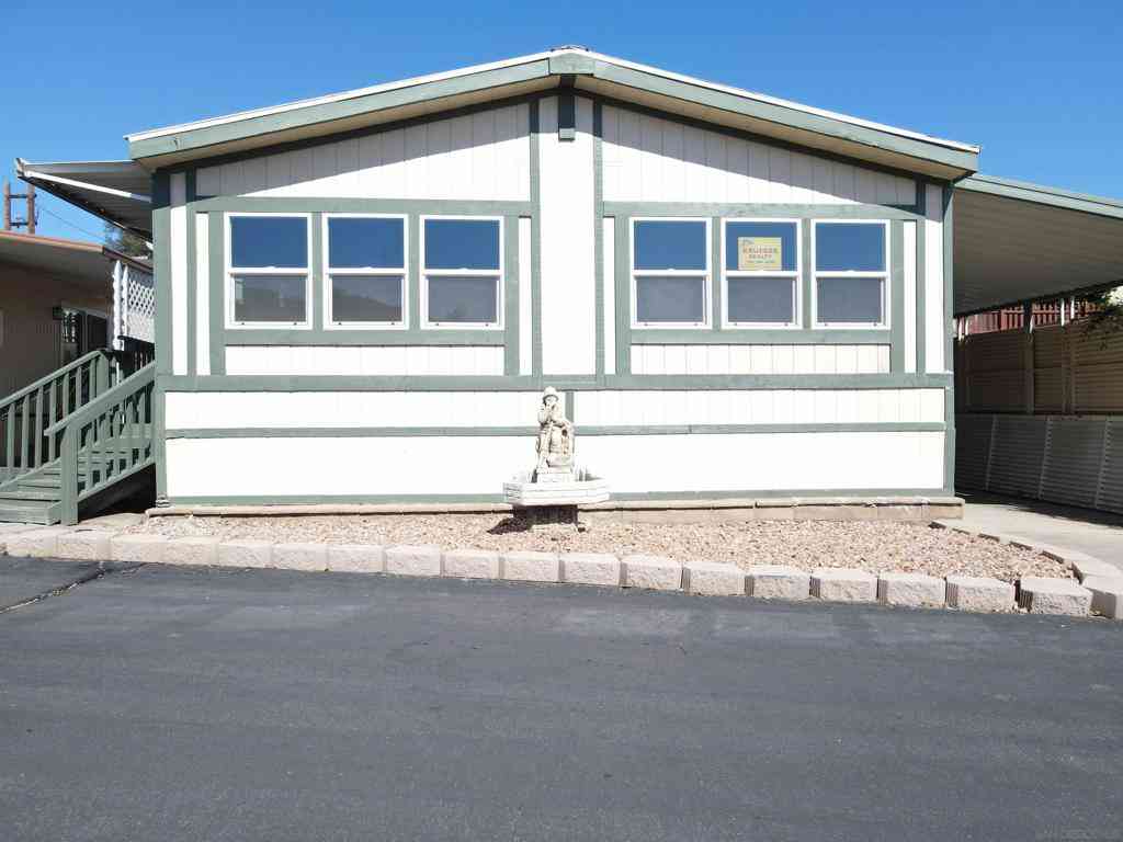 Mobile Home For Sale - 28890 Lilac Road #97<br/> Valley Center, CA 92082