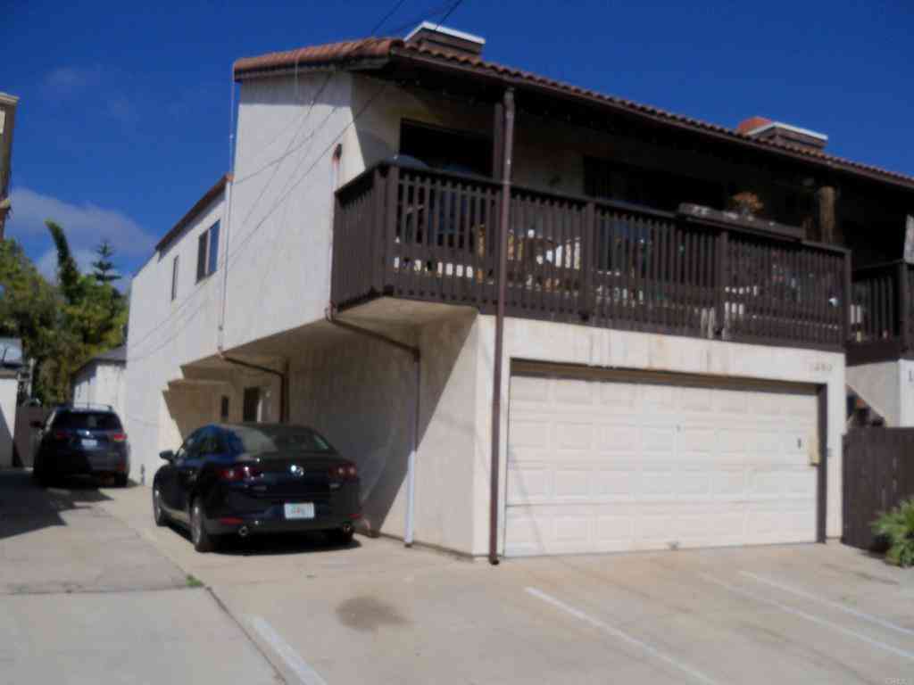 Homes For Sale - 1250-1254 Parker Place<br/> San Diego, CA 92109