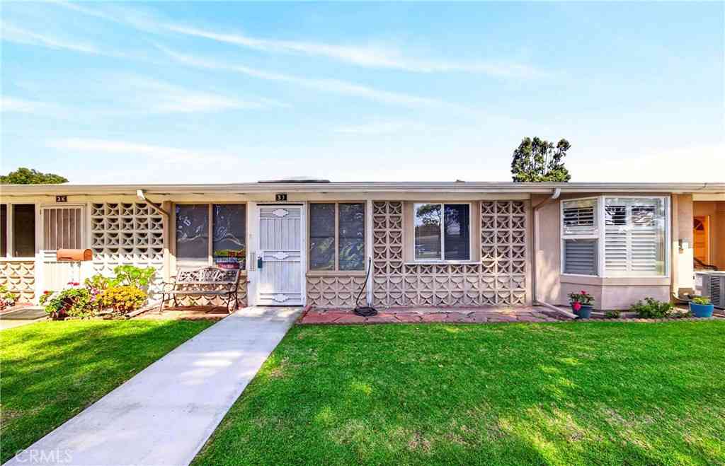Homes For Sale - 13610 Burning Tree Lane #3J<br/> Seal Beach, CA 90740