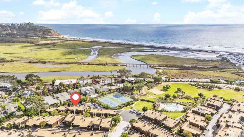 Townhouse For Sale - 12819 Caminito Del Canto<br/> Del Mar, CA 92014