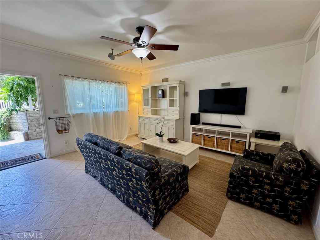 Multifamily For Rent - 180 High Dr #B<br/> Laguna Beach, CA 92651
