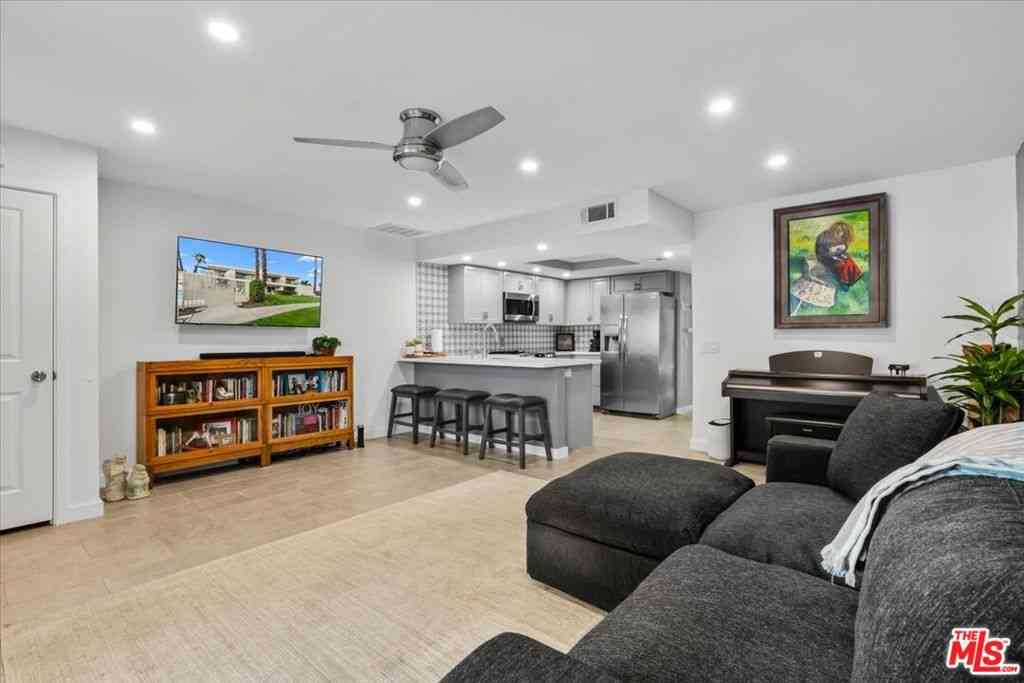 Condo For Sale - 32505 Candlewood Drive #11<br/> Cathedral City, CA 92234