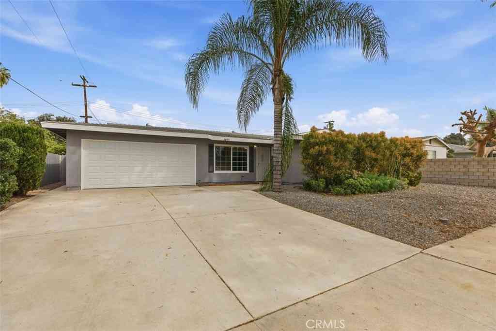 Homes For Sale - 2875 Washington<br/> Riverside, CA 92504