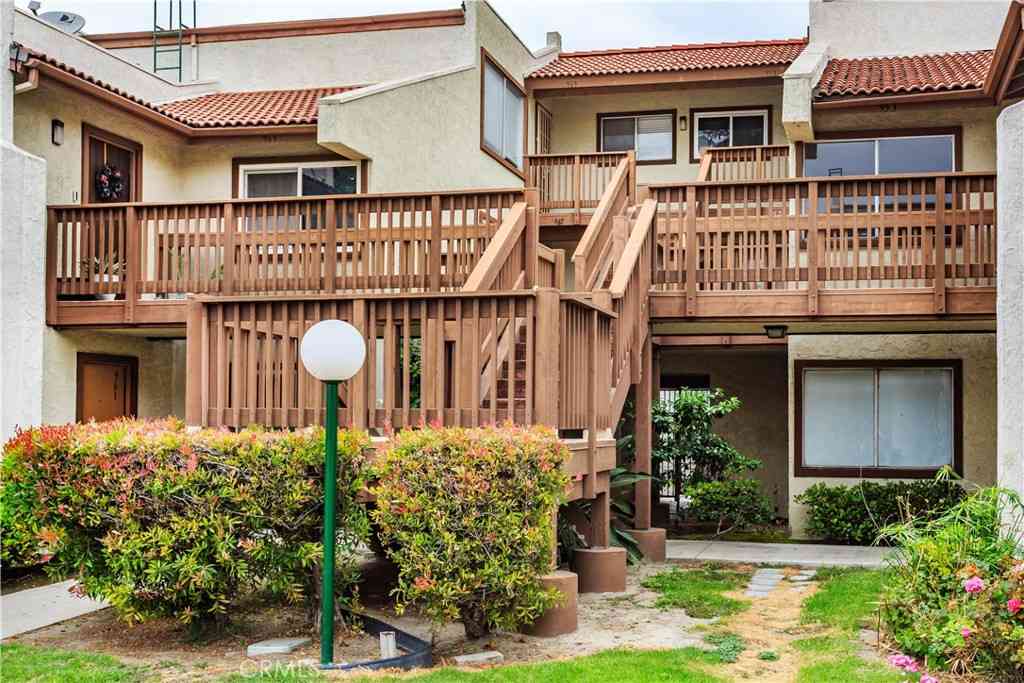 Condo For Sale - 967 S Citron<br/> Anaheim, CA 92805