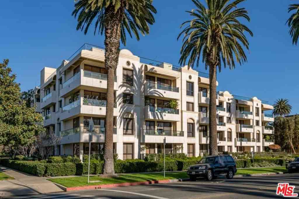 Condo For Rent - 701 Ocean Avenue #PHD<br/> Santa Monica, CA 90402