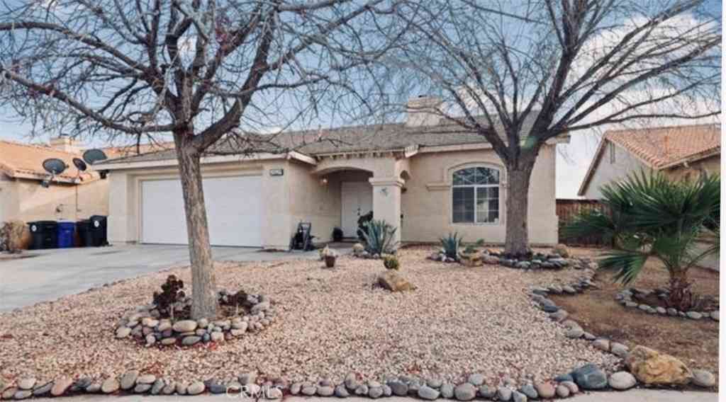 Homes For Sale - 12627 Half Moon Cir<br/> Victorville, CA 92392