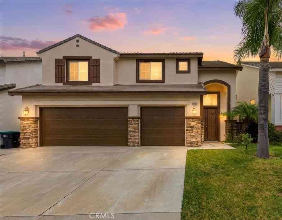 Homes For Sale - 39264 Memory<br/> Murrieta, CA 92563