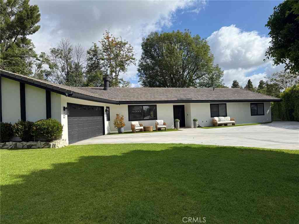 Homes For Rent - 1530 Robin Way<br/> Fullerton, CA 92835