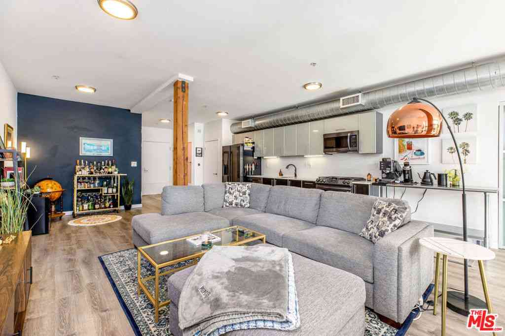 Condo For Sale - 4215 Glencoe Avenue #206<br/> Marina Del Rey, CA 90292
