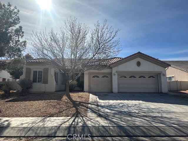 Homes For Sale - 19721 Chicory Court<br/> Apple Valley, CA 92308