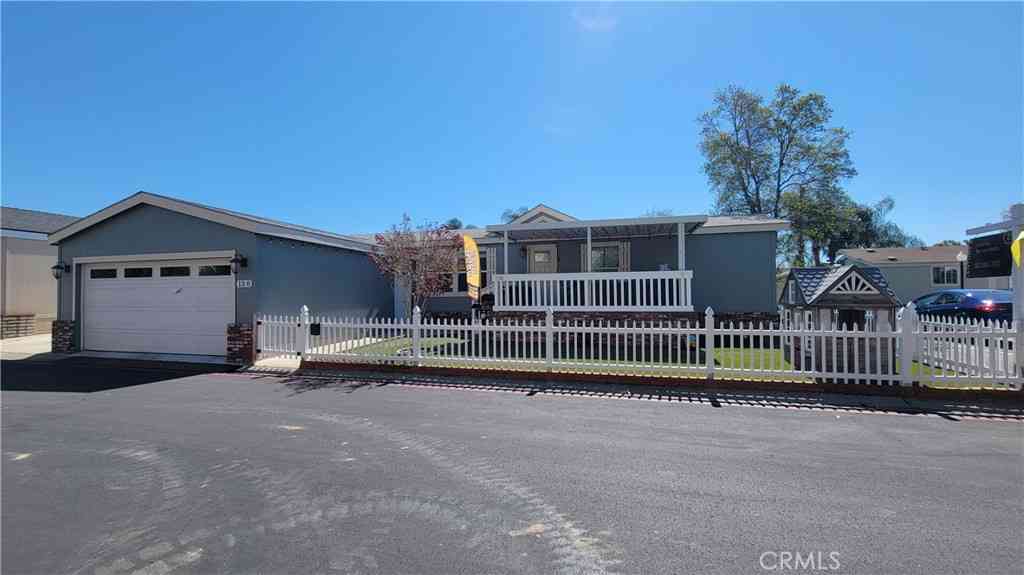 Mobile Home For Sale - 5815 E La Palma #130<br/> Anaheim, CA 92807