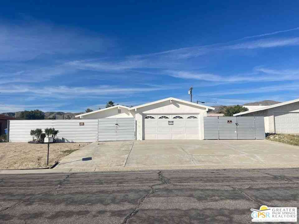 Homes For Sale - 65798 5th Street<br/> Desert Hot Springs, CA 92240