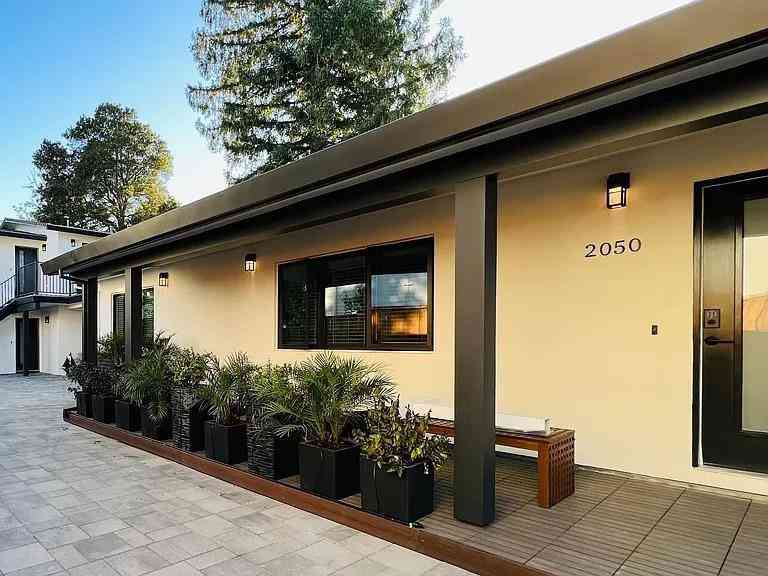 Homes For Sale - 2050 Williams Street<br/> Palo Alto, CA 94306